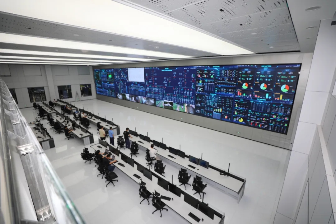 智領(ling)未來 礦見新(xin)篇 | 海南(nan)礦業石碌鐵礦智控中(zhong)心正式(shi)投(tou)用(yong)